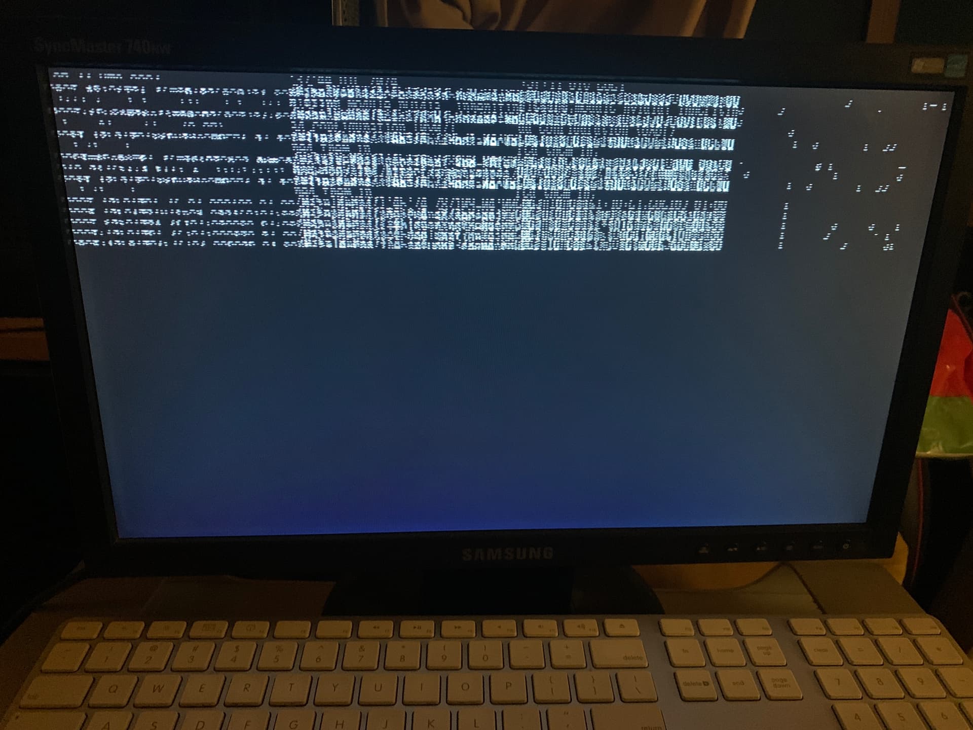 Garbled text after boot - Install/Boot/Login - openSUSE Forums