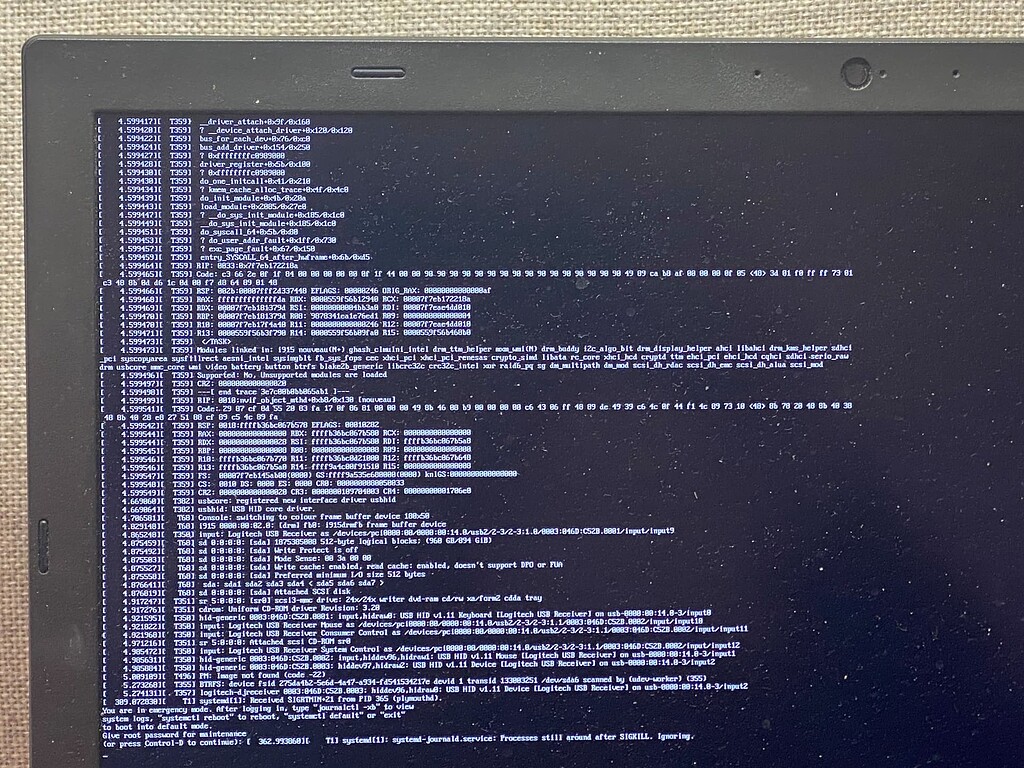 OpenSUSE Leap 15.5 x86-64 fails to boot after upgrade from 15.4. to 15. ...